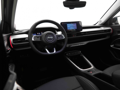 Jeep Avenger 1.2 e-Hybrid DCT 110 Summit