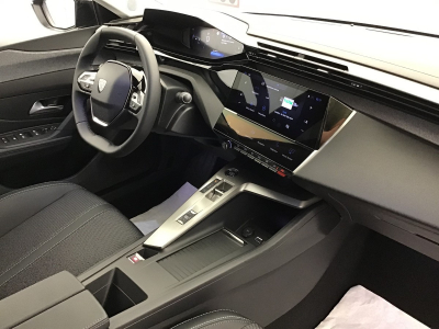 Peugeot 308 1.5 BlueHDI 130 EAT8 ALLURE