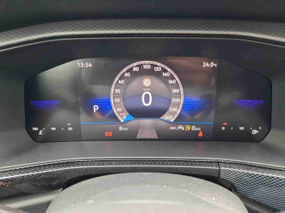 Volkswagen Touran 1.5 TSI 150 DSG Confortline 7 places