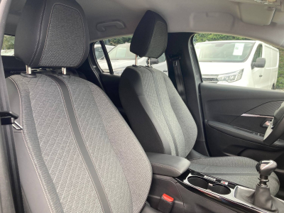 Peugeot 208 1.2 PureTech Hýbrid 110 E-DSC6 Allure