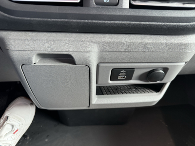 Ford Transit Custom 2.0 TDCi 170 L2H1 Doka LIMITED 2xST/NAV/LED