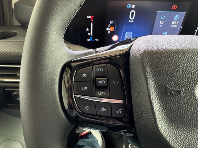 Ford Transit Custom 2.0 TDCi 170 L2H1 Doka LIMITED 2xST/NAV/LED