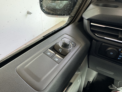 Ford Transit Custom 2.0 TDCi 170 L2H1 Doka LIMITED 2xST/NAV/LED