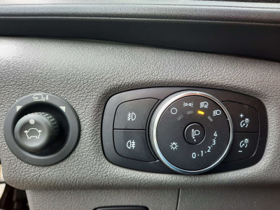 Ford Transit 2.0 TDCi 165 L2H2 4x4 Trend AHK/270° Türen