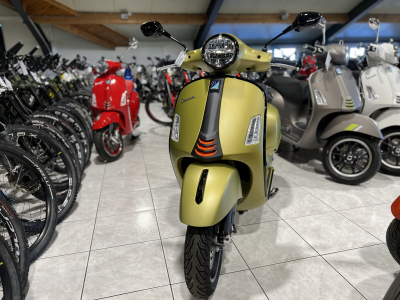 Vespa GTS Super Sport 125