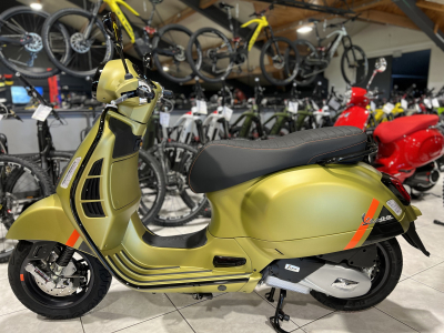 Vespa GTS Super Sport 125