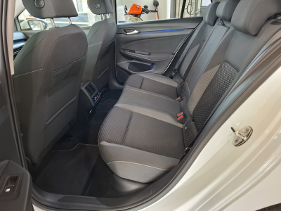 Volkswagen Golf VIII 1.5 TSI 130 ACTIVE, VIRTUAL, NAVI, LED, GARANTIE 12 MOIS