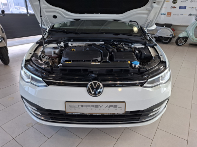 Volkswagen Golf VIII 1.5 TSI 130 ACTIVE, VIRTUAL, NAVI, LED, GARANTIE 12 MOIS