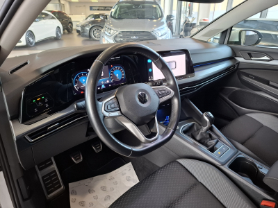 Volkswagen Golf VIII 1.5 TSI 130 ACTIVE, VIRTUAL, NAVI, LED, GARANTIE 12 MOIS