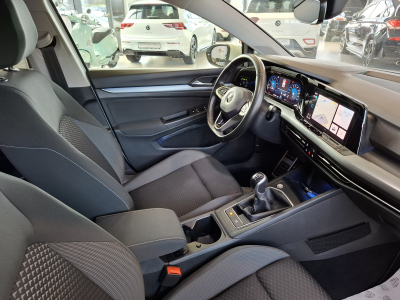 Volkswagen Golf VIII 1.5 TSI 130 ACTIVE, VIRTUAL, NAVI, LED, GARANTIE 12 MOIS