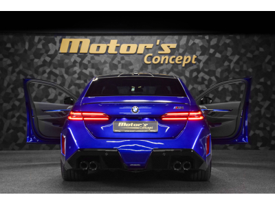 BMW M5 G90 - Marina Bay Blue Metallic