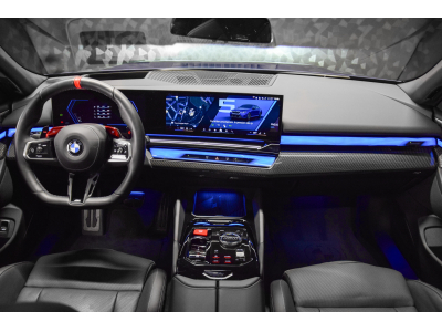 BMW M5 G90 - Marina Bay Blue Metallic