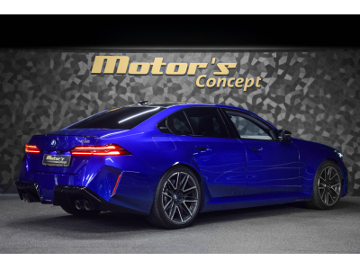 BMW M5 G90 - Marina Bay Blue Metallic