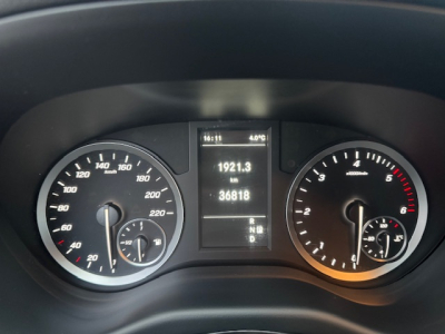 Mercedes-Benz Vito MERCEDES-BENZ VITO PRO LANG NAVI KAMERA 9 SITZE