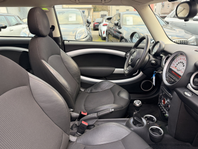 MINI Cooper SD Clubman 143