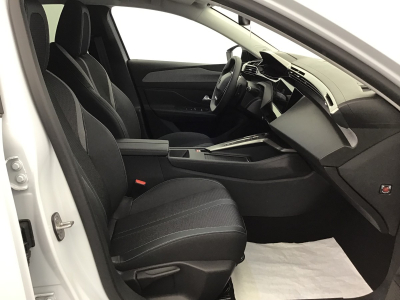 Peugeot 308 1.5 BlueHDI 130 EAT8 ALLURE