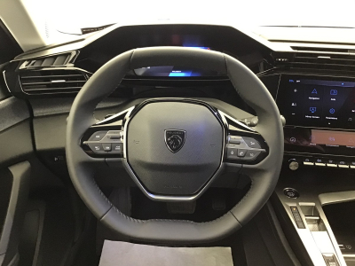 Peugeot 308 1.5 BlueHDI 130 EAT8 ALLURE