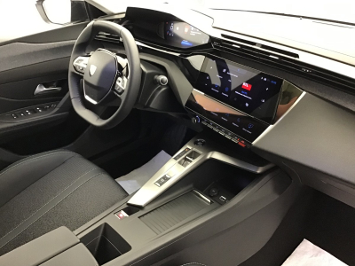 Peugeot 308 1.5 BlueHDI 130 EAT8 ALLURE