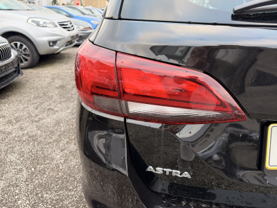 Opel Astra Sports 1.5d 105 Elegance
