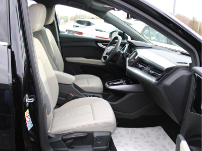 Audi Q4 e-tron 40 HEAD UP CUIR NAVI 1 HAND AUTONOMIE +- 500KM