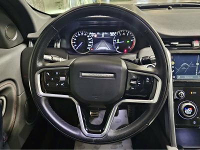 Land-Rover Discovery Sport D NEW MODEL R-DYNAMIC 7 SITZE PANO CUIR NAVI 1 HAND