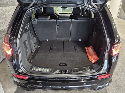Land-Rover Discovery Sport D NEW MODEL R-DYNAMIC 7 SITZE PANO CUIR NAVI 1 HAND
