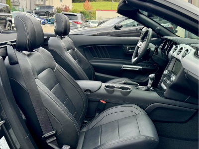 Ford Mustang 2.3 ECOBOOST CABRIO EUROPA Model COC AUTO 1 Hand