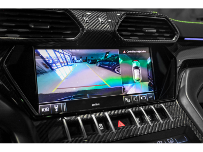 Lamborghini Urus V8 - NERO HELENE / VERDE