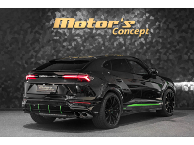 Lamborghini Urus V8 - NERO HELENE / VERDE