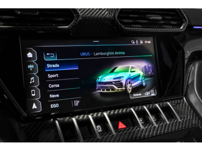 Lamborghini Urus V8 - NERO HELENE / VERDE
