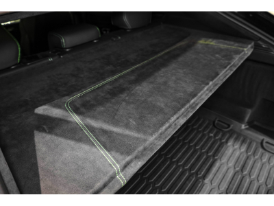 Lamborghini Urus V8 - NERO HELENE / VERDE