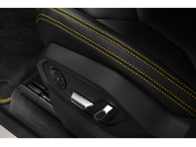 Lamborghini Urus SE - GRIGIO KERES