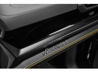 Lamborghini Urus SE - GRIGIO KERES