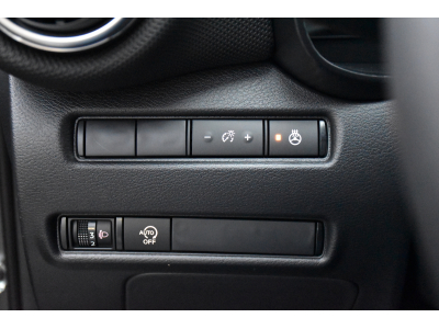 Nissan Juke 1.0 DIG-T N-Connecta DCT