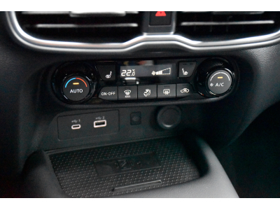 Nissan Juke 1.0 DIG-T N-Connecta DCT