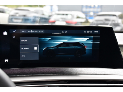 Peugeot 5008 GT Hybrid 145 e-DSC6