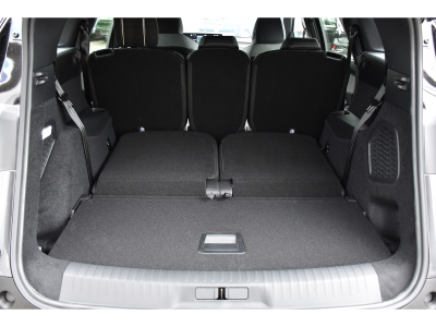 Peugeot 5008 GT Hybrid 145 e-DSC6
