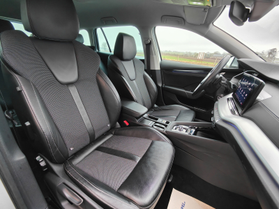 Skoda Octavia 2.0 TDI DSG CARPLAY GPS CAMERA LED SIEGES CHAUFF