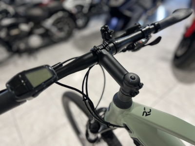 Yamaha CrossCore RC S Freins Shimano,  PW séries 70 Nm, fourche NEX / 500 Wh, 36 V, roue 27,5,  cadre allu, 23,9 Kg.  taille S