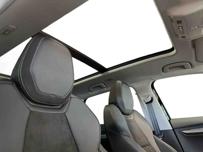 Skoda Karoq 1.5 TSi 150 DSG SELECTION +