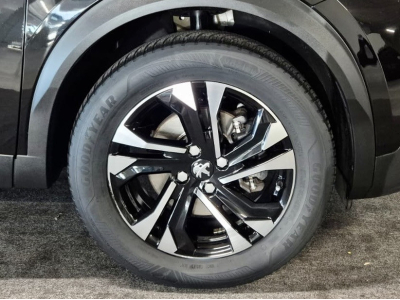 Peugeot 2008 1.5 BLUEHDI 130 ALLURE CUIR NAVI