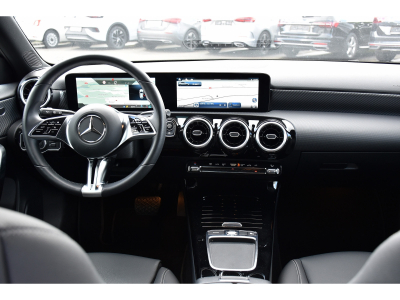 Mercedes-Benz A 180 CDI Progressive 8G-DCT