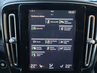 Volvo XC40 1.5 T3 GPS SIEGES VOLANT CHAUFFANTS CAMERA