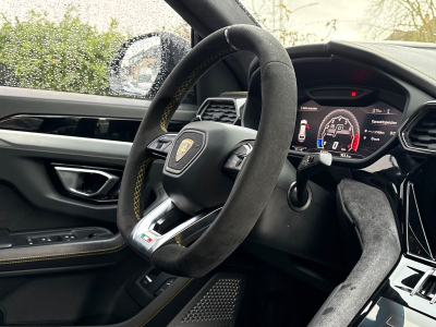 Lamborghini Urus Urus 4.0 V8 Autom./23Zoll/HEADUP/KERAMIK/NACHTSI