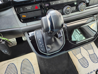 Volkswagen T6 Multivan 2.0 TDI DSG BULLI 6 PLACES CARPLAY GPS CUIR CAMERA