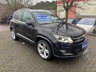 Volkswagen Tiguan VOLKSWAGEN TIGUAN R-LINE PANORAMA STANDHEIZUNG NAVI BII XENON LED