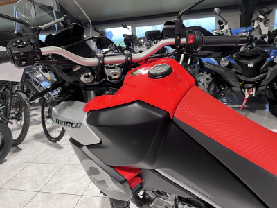Aprilia Tuareg 660 Martian Red