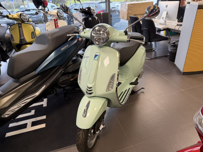 Vespa Primavera 125 