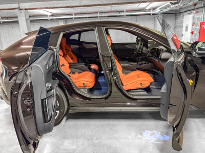 Ferrari Purosangue PUROSANGUE V12 /CARBON/NERO PUROSANGUE/PRIVAT