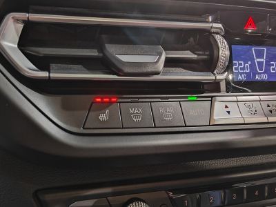 BMW 118 118iA PACK M CARPLAY SIEGES SPORT CHAUFF CAMERA